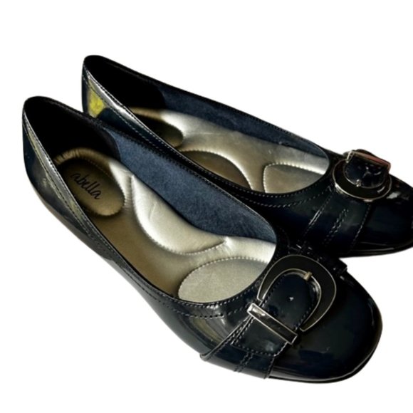 Abella Winda Vegan Flat - Navy Patent - 8.5 - Picture 1 of 11